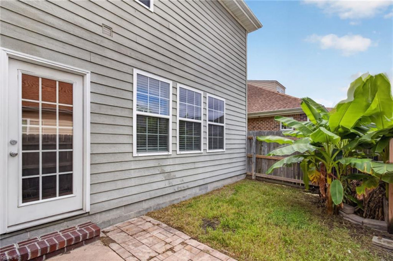 Photo 35 of 36 residential for sale in Portsmouth virginia