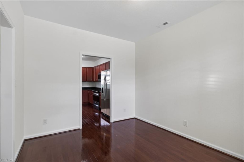 Photo 6 of 36 residential for sale in Portsmouth virginia