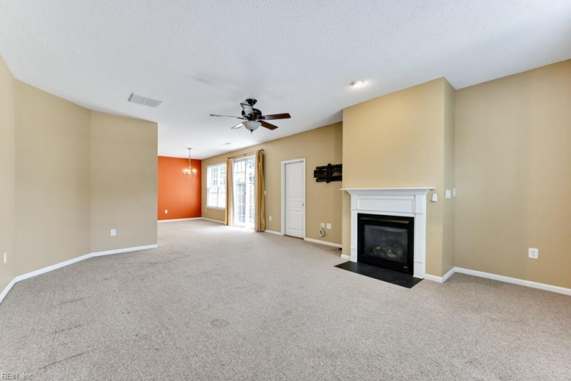 Photo 6 of 35 residential for sale in Chesapeake virginia Photo 6 of 35 residential for sale in Chesapeake virginia