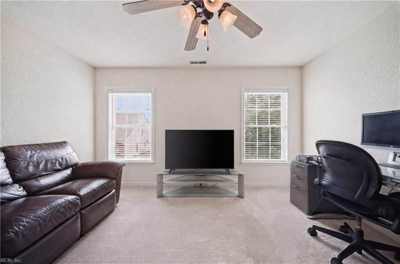 Photo 17 of 50 residential for sale in Chesapeake virginia Photo 17 of 50 residential for sale in Chesapeake virginia