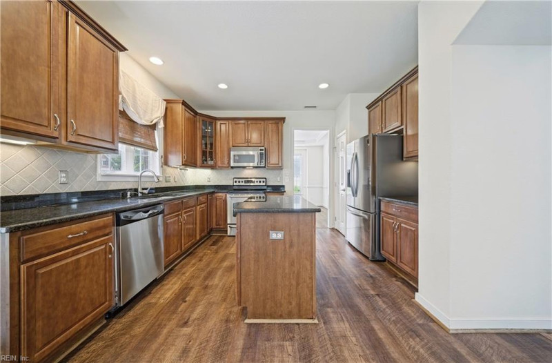 Photo 6 of 50 residential for sale in Chesapeake virginia Photo 6 of 50 residential for sale in Chesapeake virginia