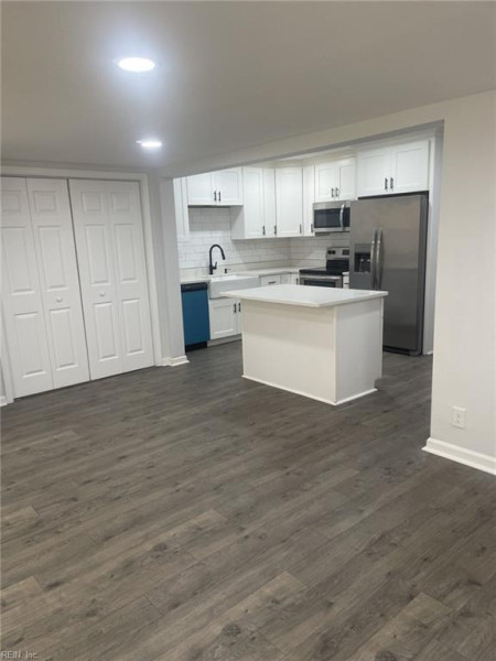 Photo 10 of 27 residential for sale in Norfolk virginia