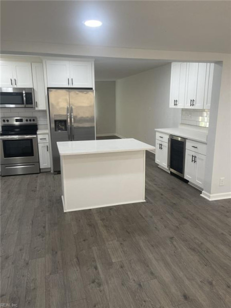 Photo 11 of 27 residential for sale in Norfolk virginia