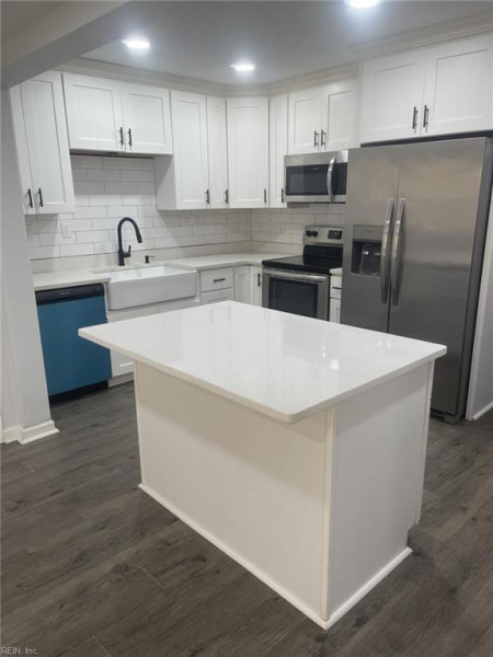 Photo 13 of 27 residential for sale in Norfolk virginia