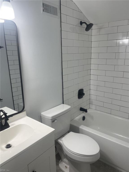 Photo 14 of 27 residential for sale in Norfolk virginia