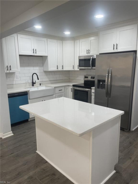 Photo 2 of 27 residential for sale in Norfolk virginia