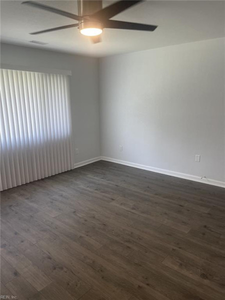 Photo 5 of 27 residential for sale in Norfolk virginia