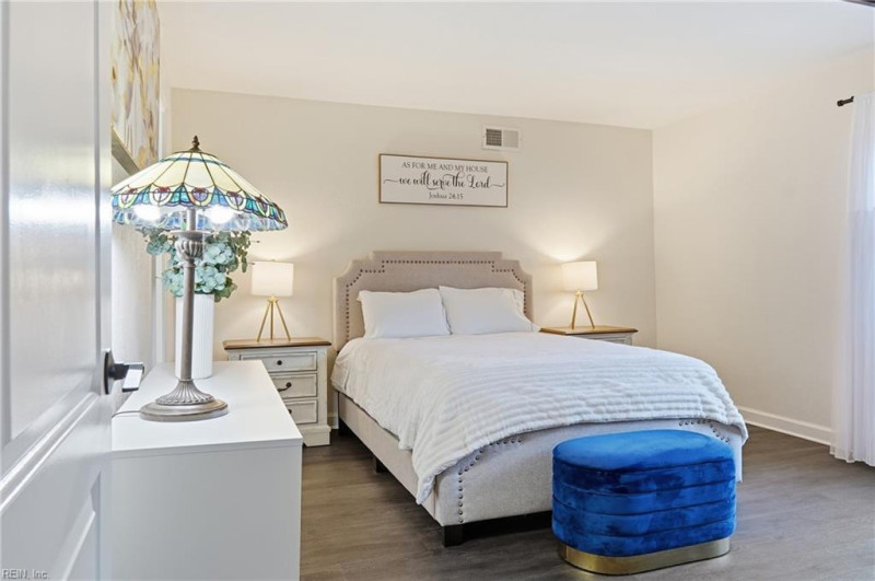 Photo 20 of 32 residential for sale in Newport News virginia