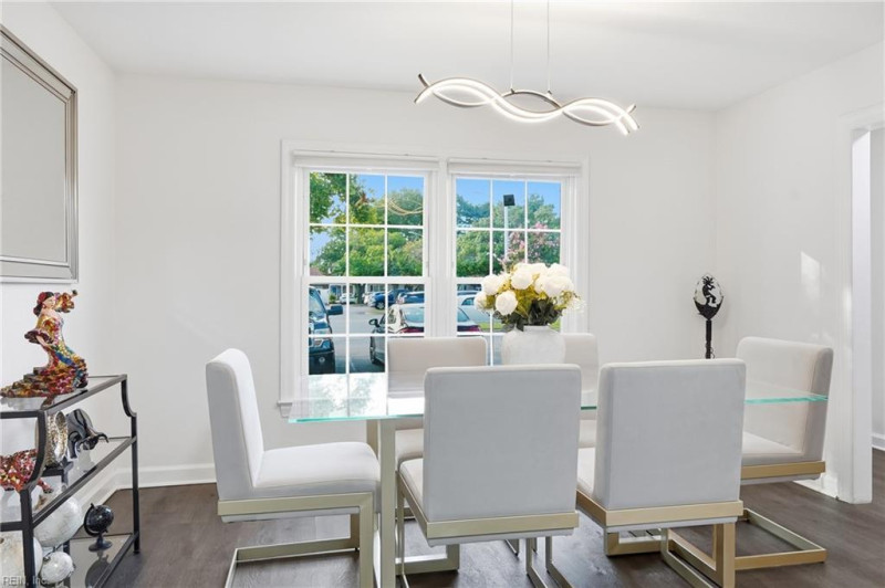 Photo 3 of 32 residential for sale in Newport News virginia