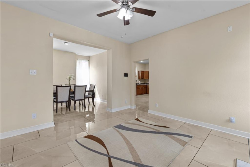 Photo 13 of 43 residential for sale in Norfolk virginia