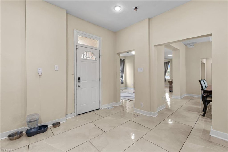 Photo 5 of 43 residential for sale in Norfolk virginia