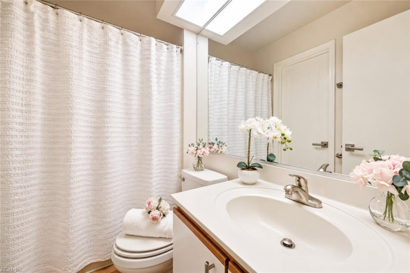 Photo 8 of 17 residential for sale in Chesapeake virginia Photo 8 of 17 residential for sale in Chesapeake virginia