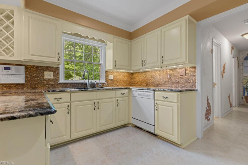 Photo 30 of 37 residential for sale in Chesapeake virginia Photo 30 of 37 residential for sale in Chesapeake virginia