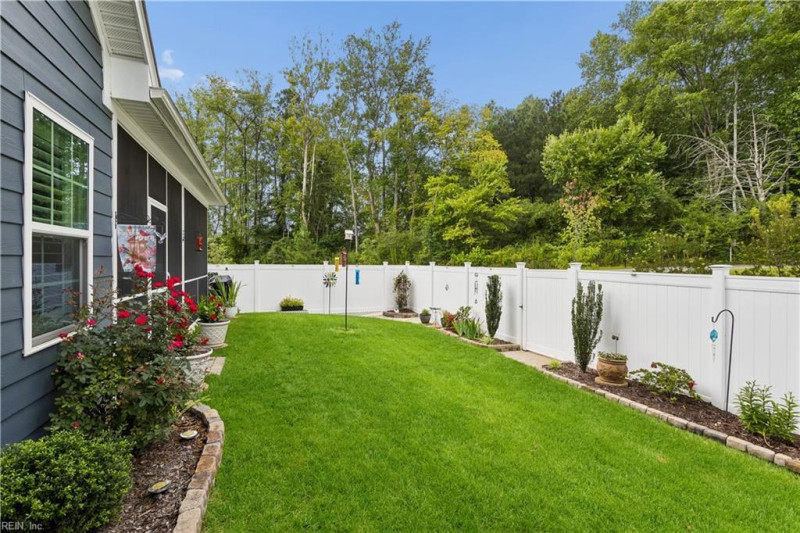 Photo 45 of 50 residential for sale in York County virginia