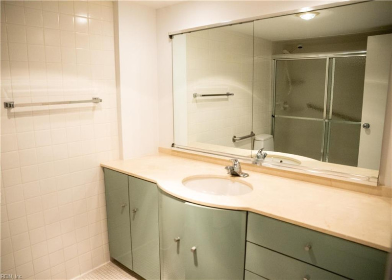 Photo 14 of 15 residential for sale in Portsmouth virginia