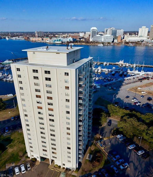 Photo 2 of 15 residential for sale in Portsmouth virginia