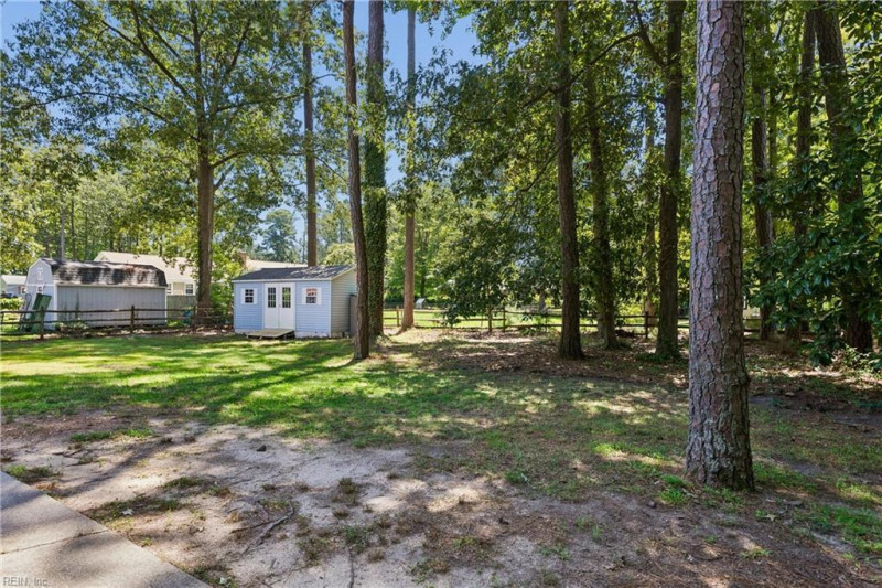 Photo 41 of 50 residential for sale in Poquoson virginia Photo 41 of 50 residential for sale in Poquoson virginia