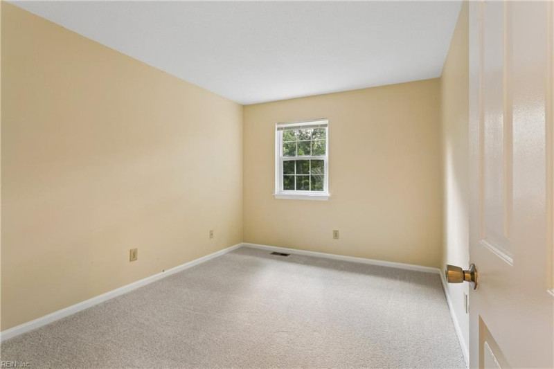 Photo 21 of 34 residential for sale in Hampton virginia
