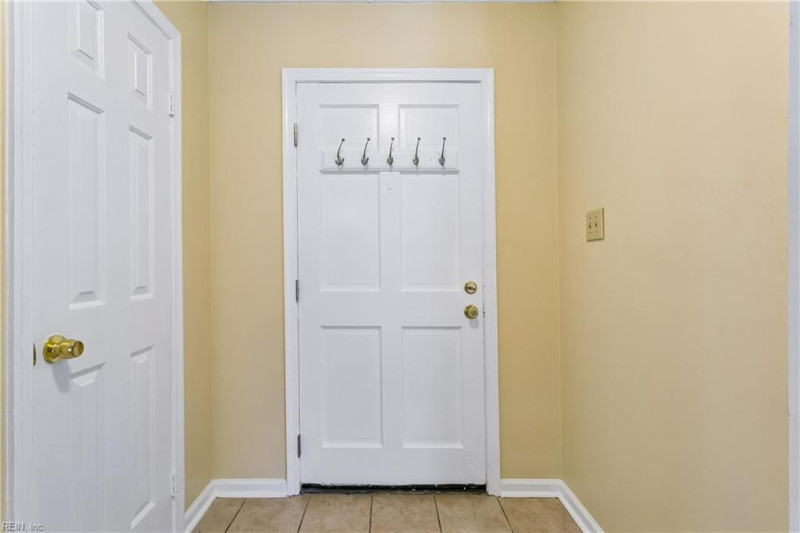 Photo 25 of 34 residential for sale in Hampton virginia