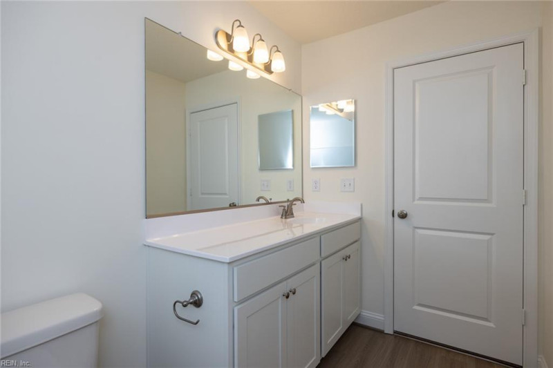 Photo 12 of 47 residential for sale in Suffolk virginia