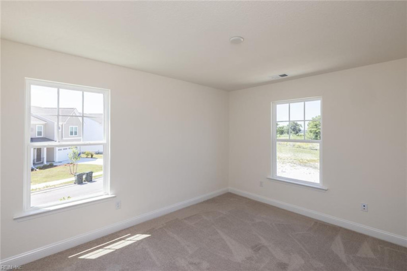 Photo 14 of 47 residential for sale in Suffolk virginia