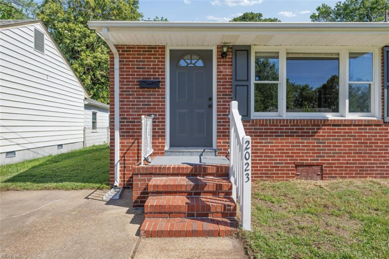 Photo 2 of 28 residential for sale in Hampton virginia Photo 2 of 28 residential for sale in Hampton virginia