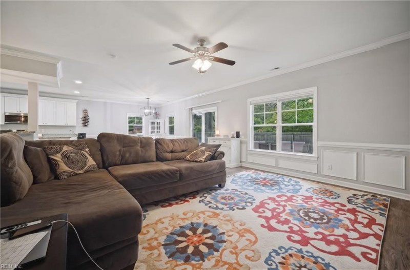 Photo 13 of 42 residential for sale in Virginia Beach virginia