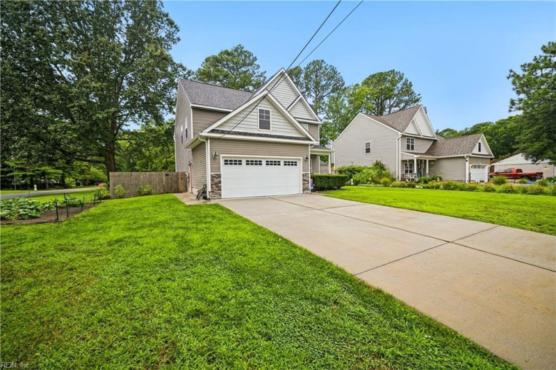 Photo 2 of 42 residential for sale in Virginia Beach virginia
