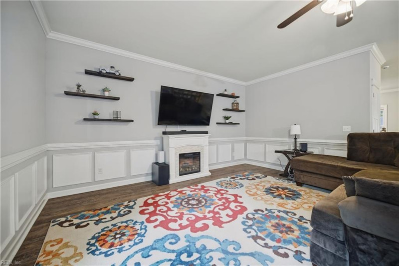 Photo 9 of 42 residential for sale in Virginia Beach virginia