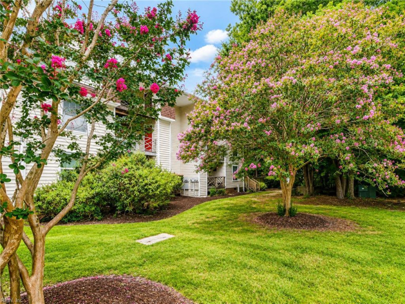 Photo 24 of 32 residential for sale in York County virginia