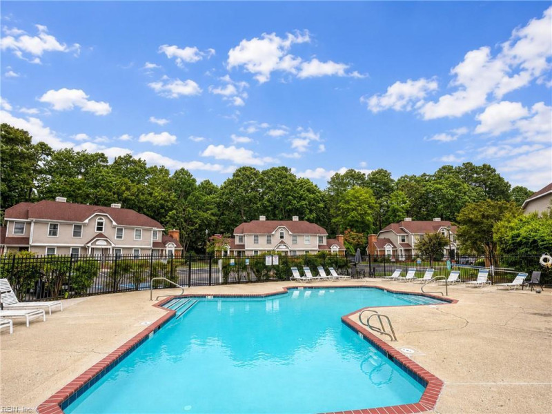 Photo 30 of 32 residential for sale in York County virginia