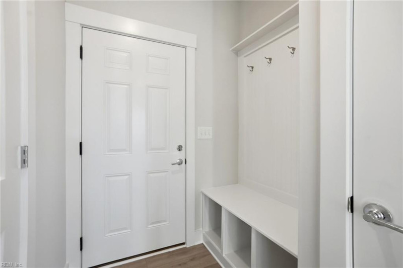 Photo 14 of 23 residential for sale in Suffolk virginia