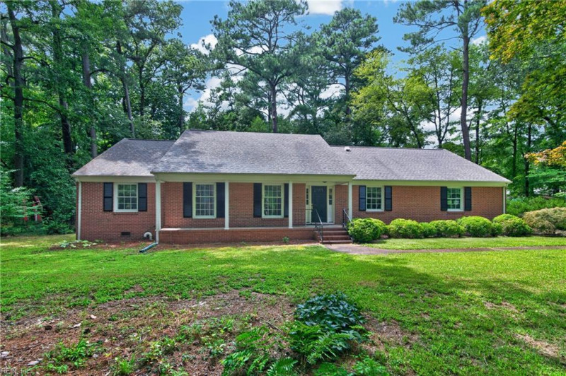 Photo 1 of 39 residential for sale in York County virginia