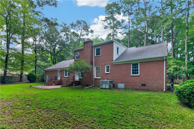 Photo 37 of 39 residential for sale in York County virginia