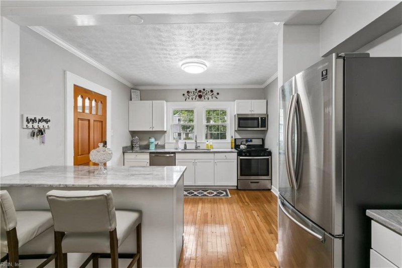 Photo 13 of 48 residential for sale in Newport News virginia