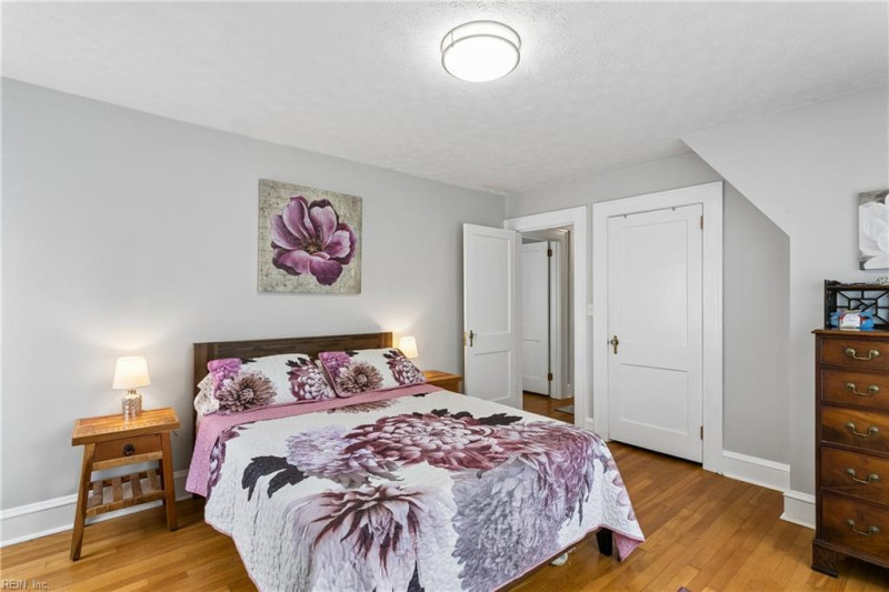 Photo 26 of 48 residential for sale in Newport News virginia