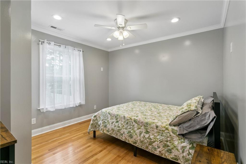 Photo 40 of 48 residential for sale in Newport News virginia