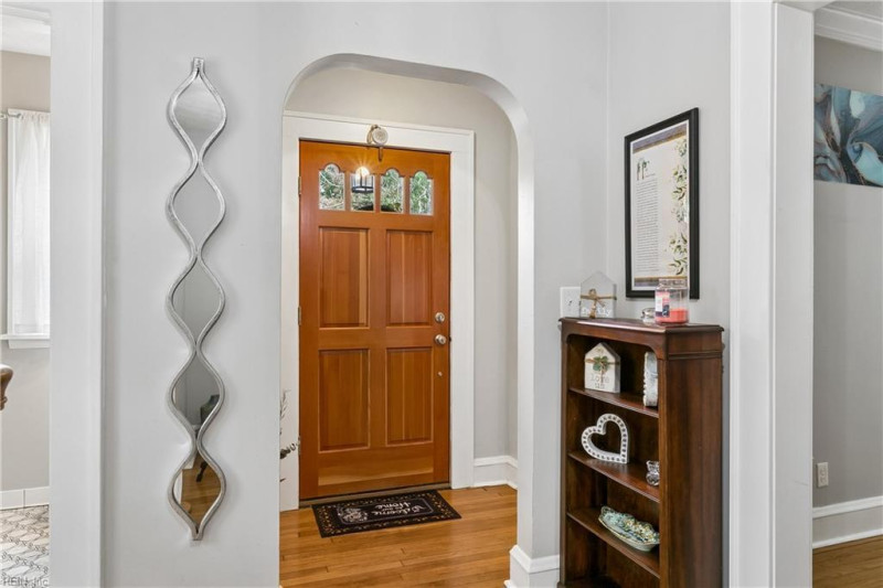 Photo 5 of 48 residential for sale in Newport News virginia