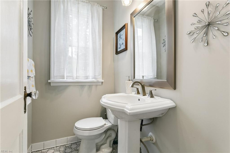 Photo 6 of 48 residential for sale in Newport News virginia