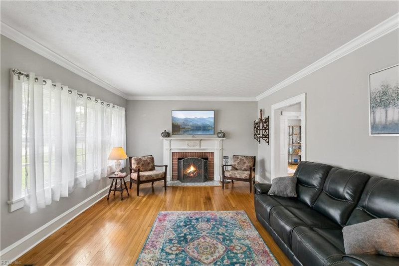 Photo 9 of 48 residential for sale in Newport News virginia