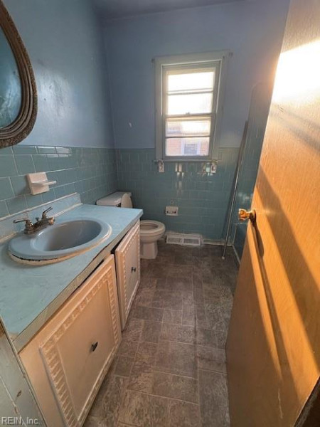 Photo 16 of 31 residential for sale in Norfolk virginia Photo 16 of 31 residential for sale in Norfolk virginia