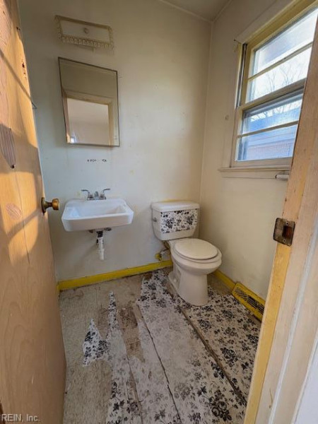 Photo 8 of 31 residential for sale in Norfolk virginia Photo 8 of 31 residential for sale in Norfolk virginia
