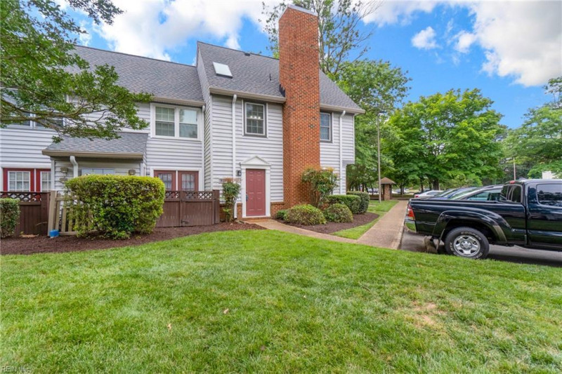 Photo 3 of 23 residential for sale in Chesapeake virginia Photo 3 of 23 residential for sale in Chesapeake virginia