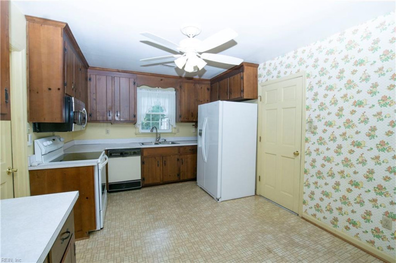 Photo 17 of 39 residential for sale in Newport News virginia Photo 17 of 39 residential for sale in Newport News virginia