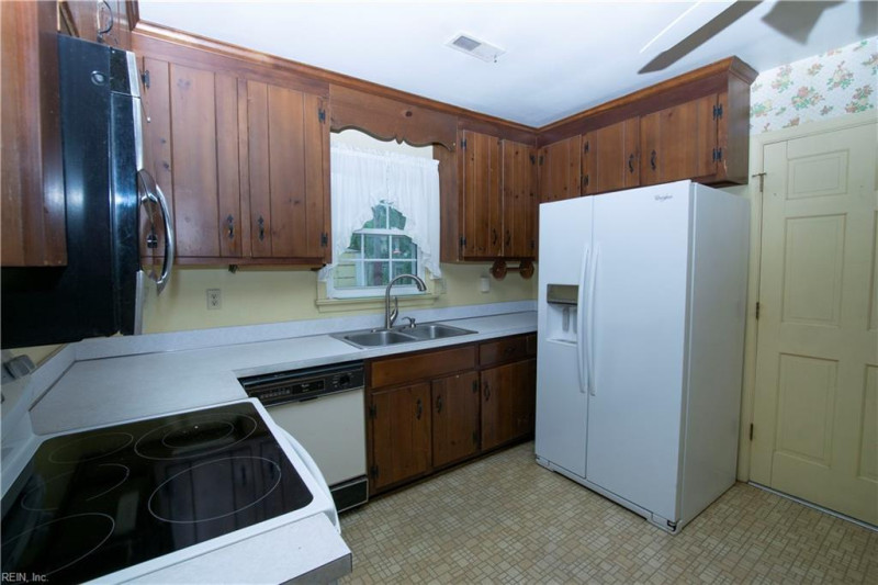 Photo 18 of 39 residential for sale in Newport News virginia Photo 18 of 39 residential for sale in Newport News virginia