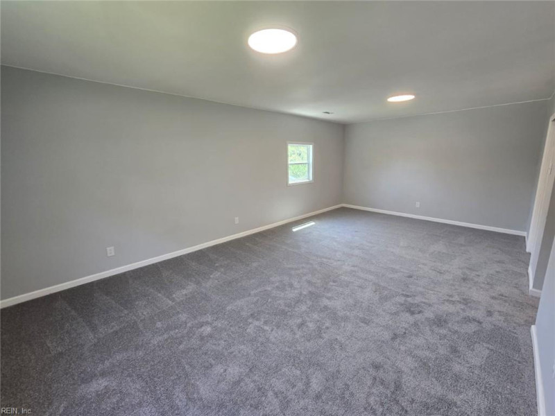 Photo 24 of 39 residential for sale in Portsmouth virginia