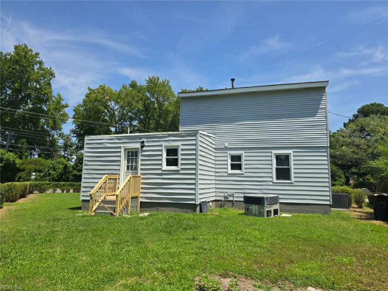 Photo 35 of 39 residential for sale in Portsmouth virginia