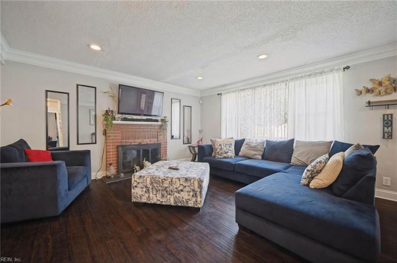 Photo 8 of 44 residential for sale in Norfolk virginia Photo 8 of 44 residential for sale in Norfolk virginia