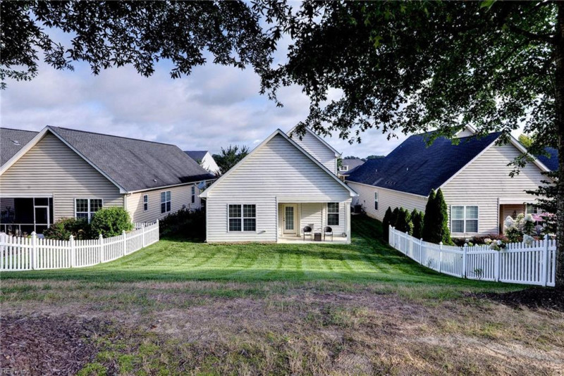 Photo 33 of 43 residential for sale in James City County virginia
