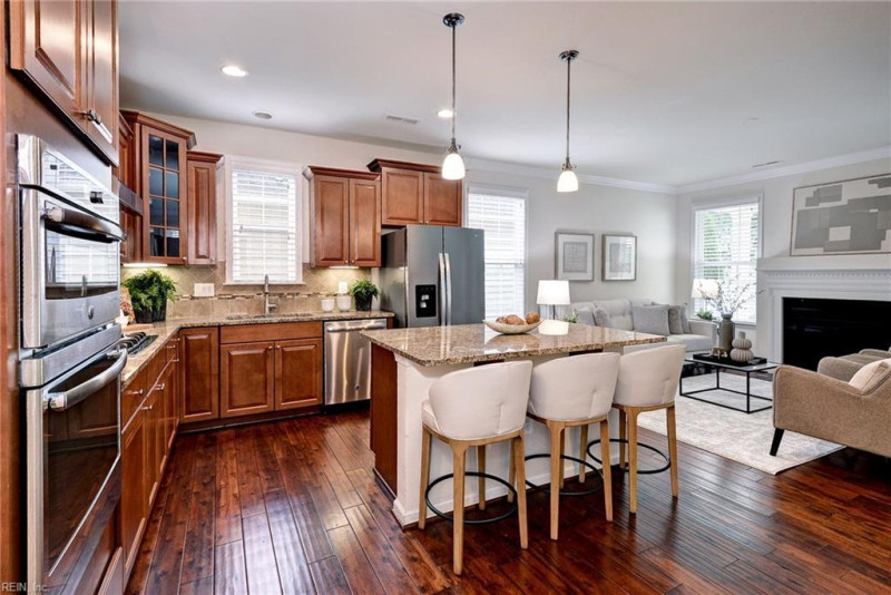Photo 9 of 43 residential for sale in James City County virginia